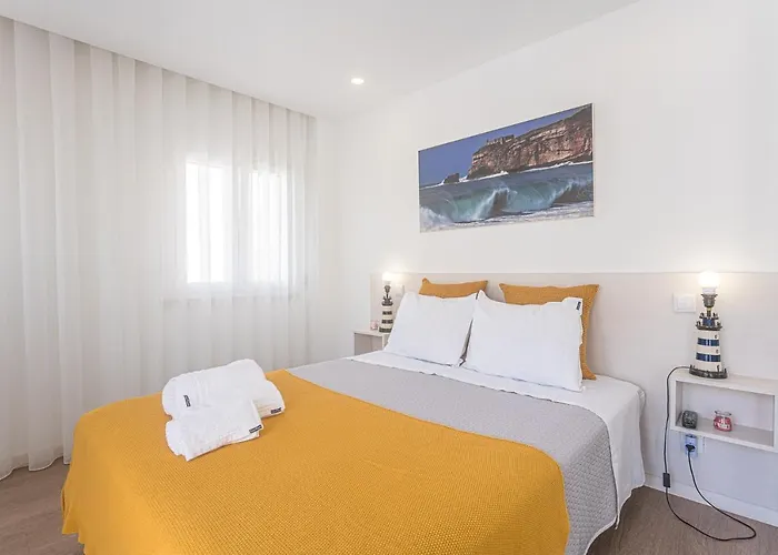 T1 Coral House * Назаре